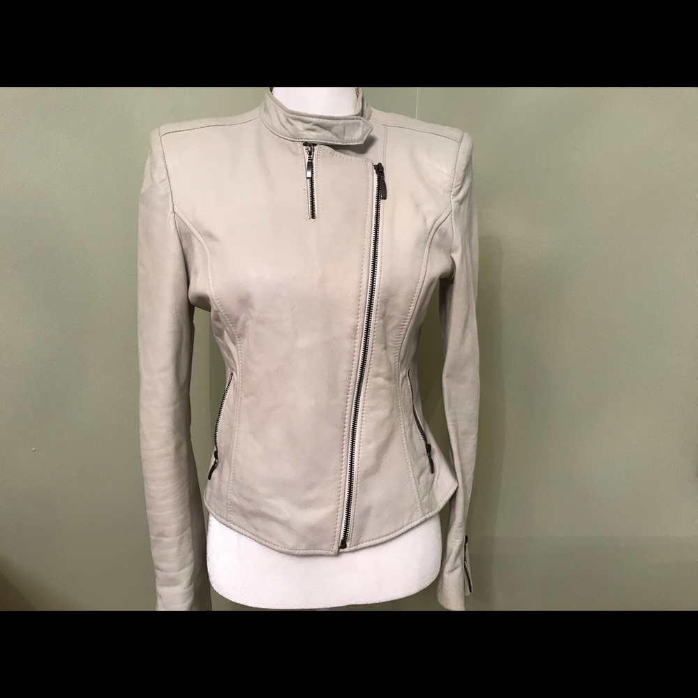 ☀️☀️☀️Women’s RINASCIMENTO Soft Leather Asym. Zipper Fitted Jacket, M